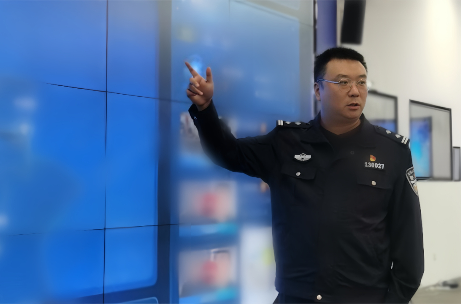 10.市局大数据实战中心第四党支部支部委员(图侦技防总队三支队副支队长)李昊_副本.jpg
